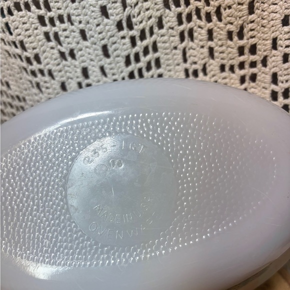 Vintage “Glassbake #235” 1 qt. Oval MCM Green Patterned Glass Dish/Bow/ - Picture 3 of 10